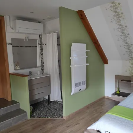 Une Chambre D'hote Avec Pdj Отель типа 